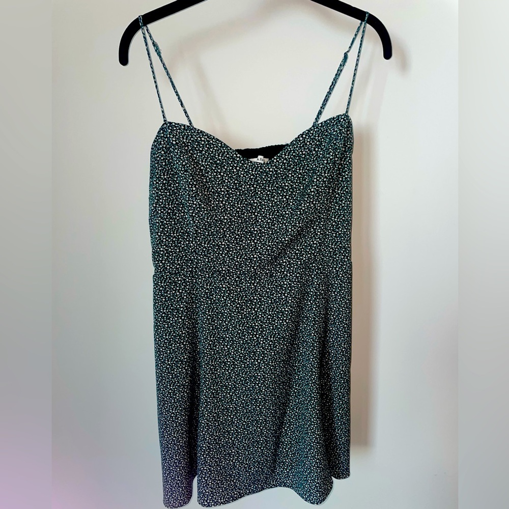 Abercrombie and Fitch Green Floral fit and flare dress